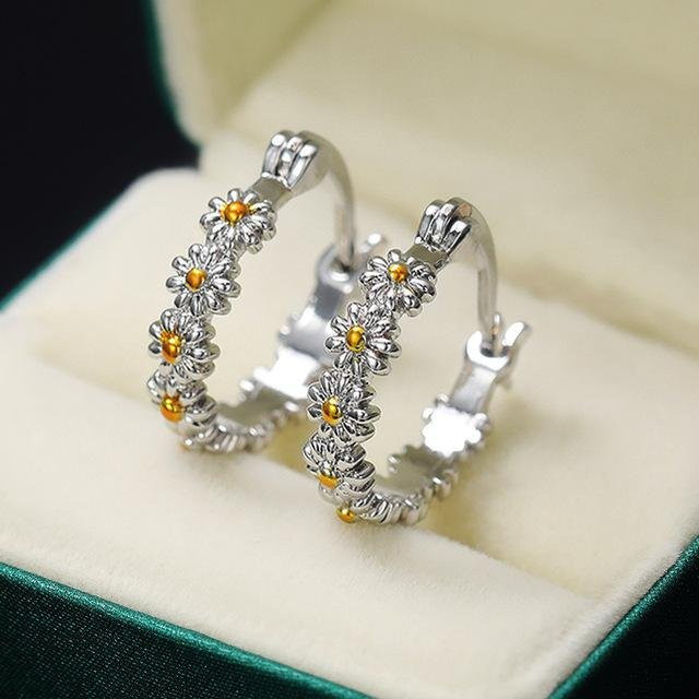 YIRAN Jewelry Creolen, Daisy Blume, Weiß, Zinklegierung, Damen - Bild 1