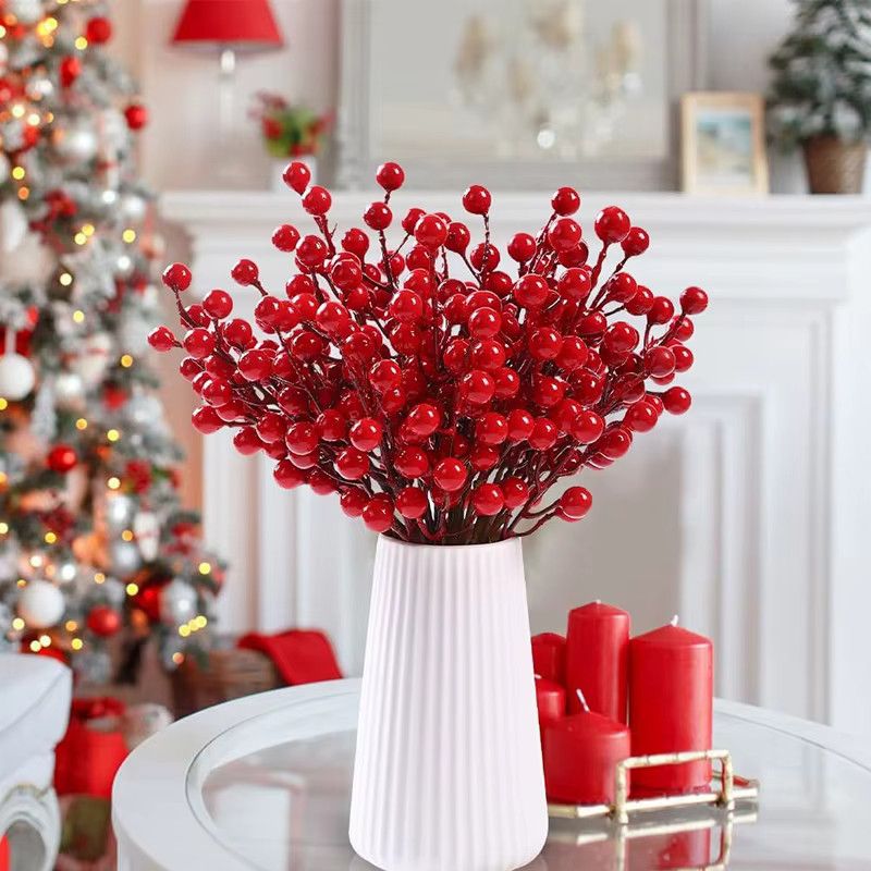 ZQNYCY Künstliche Holly Berry Beeren Stämme in Rot für Weihnachts- und Neujahrsdekoration sowie DIY-Kränze - Bild 2