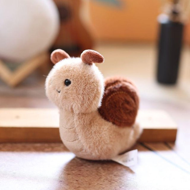 Yiran toy Schnecken-Bienen-Schlüsselanhänger, Stoffpuppen-Taschenanhänger, 1 Stück - Bild 1