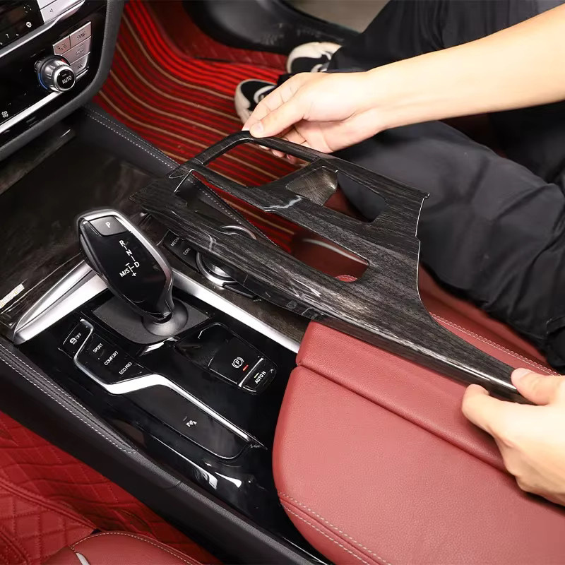 Owntycar Carbon-Faser Mittelkonsole und Schalttafel Abdeckung für BMW 5er G30 2016-2019 in Schwarz - Bild 2