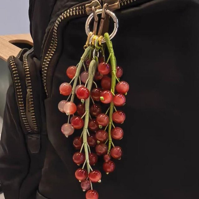 Taschenanhänger Perlen, Rot Lila, Damen, brown - Bild 1