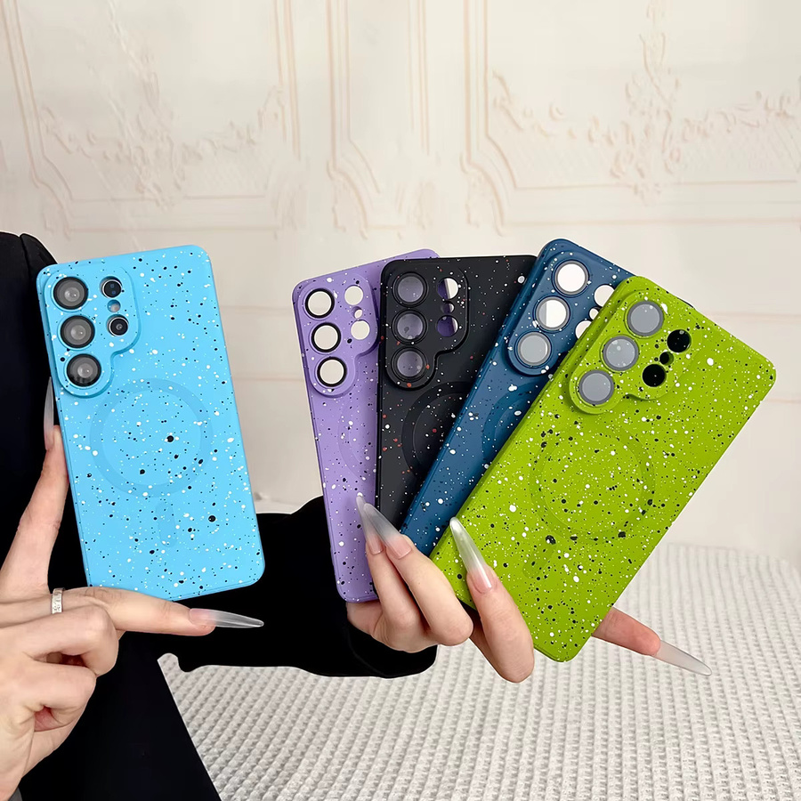 Magnetische Schutzhülle für Samsung Galaxy S26 Ultra und S26 Plus in Grün mit MagSafe Unterstützung und kabelloser Ladefunktion als matte Softcase Hülle - Bild 2