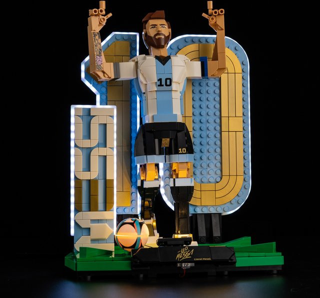 BlockGlow LED-Lichtset passend für LEGO 43015 Messi Fußball-Legende aus Kunststoff - Bild 1