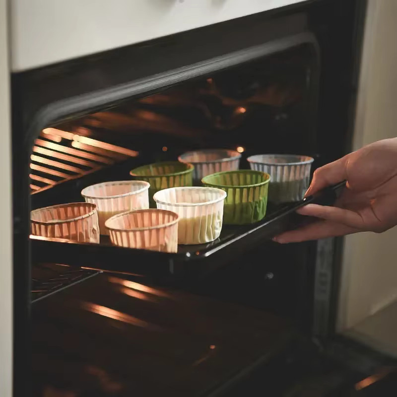 50 Stück ölbeständige Cupcake-Papierförmchen für Muffins und Backen, Mehrfarbig - Bild 2