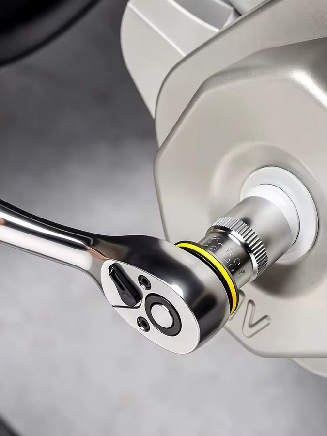 4-teiliges Set Flachprofil-Schlagschrauberadapter von NIUXIANG in Silber mit starkem magnetischem Halt - Bild 1