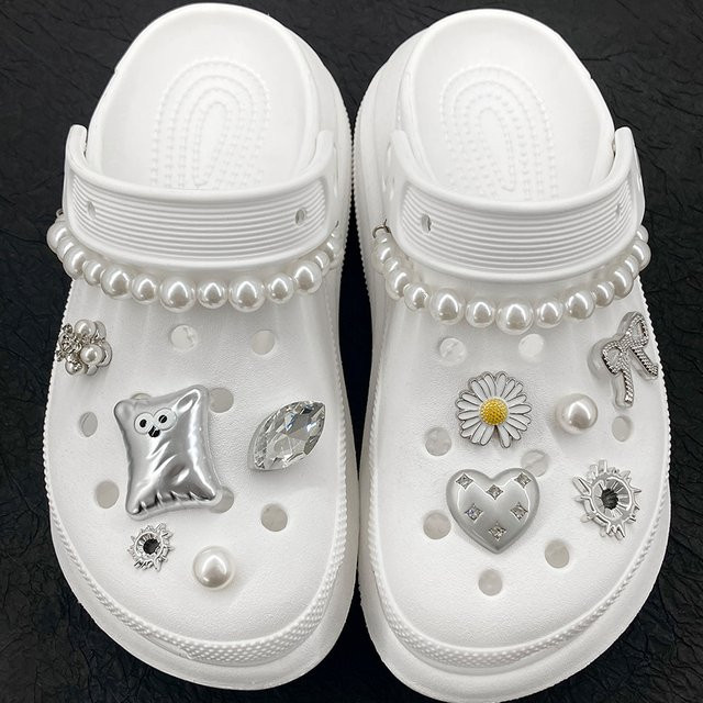 Schuh Charms Gänseblümchen Schleife, Perle, Diamant, 12 Stück - Bild 1