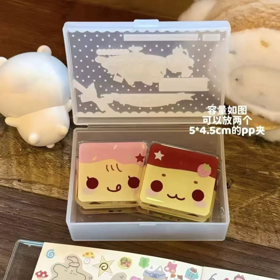 Transparente Japanische Polka-Dot-Monkey Kartenbox aus Kunststoff mit Mattglas-Effekt und Staubschutz zur Aufbewahrung von kleinen Karten - Bild 2