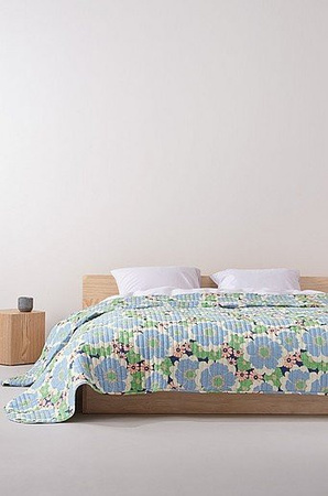 Jotex Tagesdecke FRIDA mit floralem Muster in Blau und Multicolour, gesteppt aus Bio-Baumwolle und Polyester