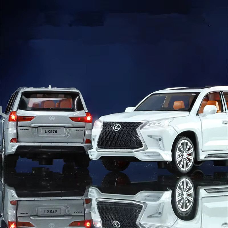 HAOCHI Lexus LX570 SUV, Auto Modell, 1:32, Metall, mit Sound und Licht - Bild 1