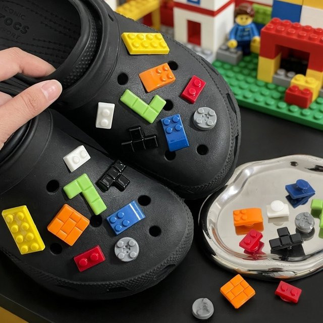 Bandai Schuhcharms-Set, Tetris-Stil, Unisex - Bild 1