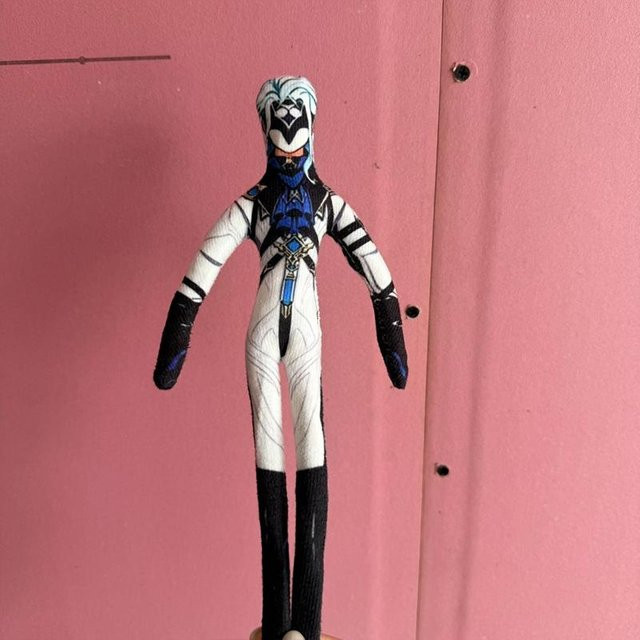 Genshin Impact Lohen / Zandik Der Doktor Il Dottore / Pantalone, Plüschtier Puppe, 25cm, ab 14 Jahren - Bild 1