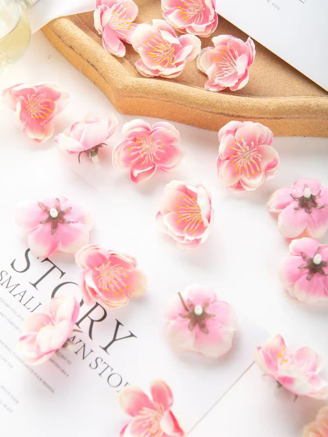 ZQCY Künstliche Sakura und Pflaumenblüten in Weiß und Multicolour für Hochzeit, Garten und DIY-Dekoration - Bild 3