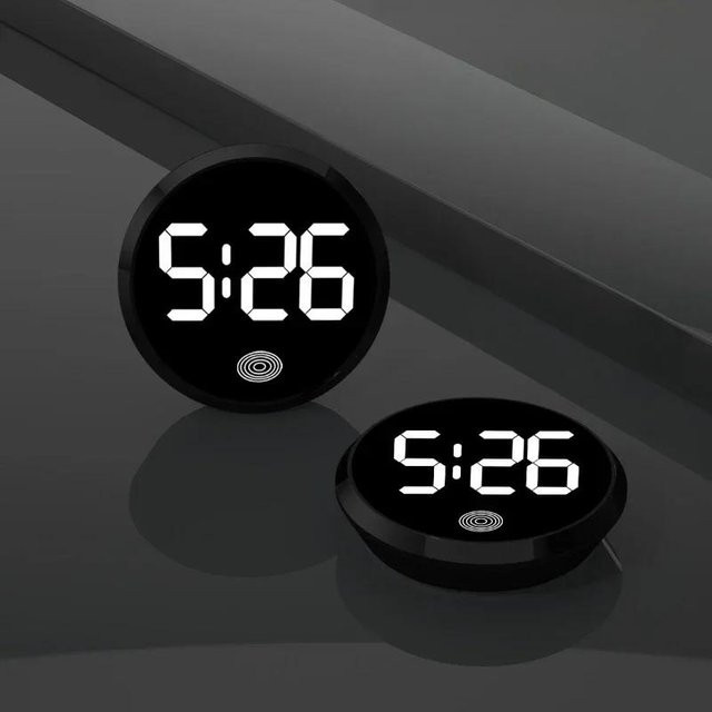 YJMP Auto Parts LED Mini Digitaluhr für Auto und Motorrad, wasserdichte elektronische Quarzuhr, 45mm, Schwarz, Silber, Gold - Bild 1
