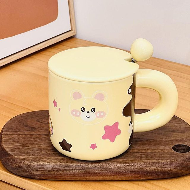 Kreative Keramiktasse mit Deckel im Cartoon-Design von Yiran Furniture, Gelb/Mehrfarbig, 375 ml - Bild 1
