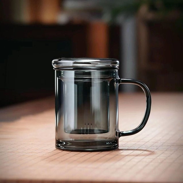 Yiran toy 1 Teetasse aus Borosilikatglas mit Teeabtrennung, transparent/schwarz, 400 ml - Bild 1