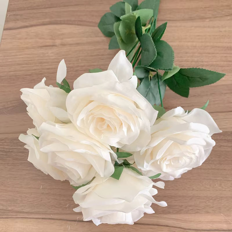 Künstlicher Rosenstrauß von shine&sasha in Milchweiß und Elfenbein mit 9 Köpfen zur Dekoration für Hochzeit und Wohnzimmer - Bild 3