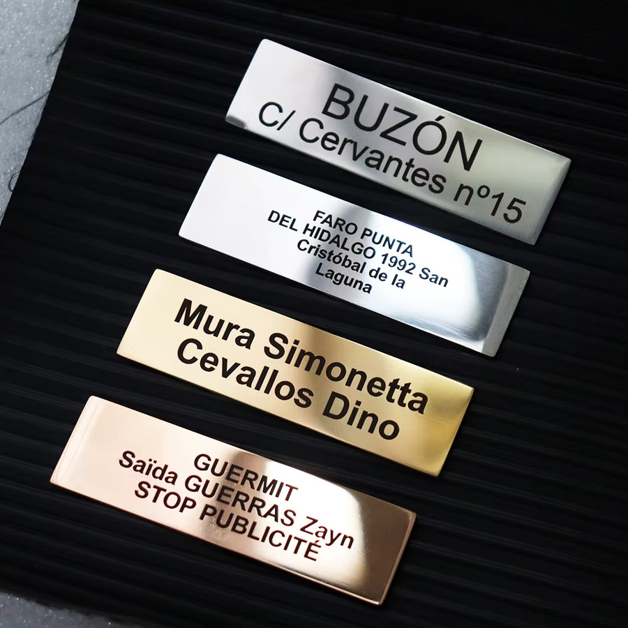 Personalisiertes Briefkastenschild aus Edelstahl in Silber, selbstklebendes Namensschild mit individuellem Text, Breite: 7 cm, Höhe: 2 cm - Bild 6