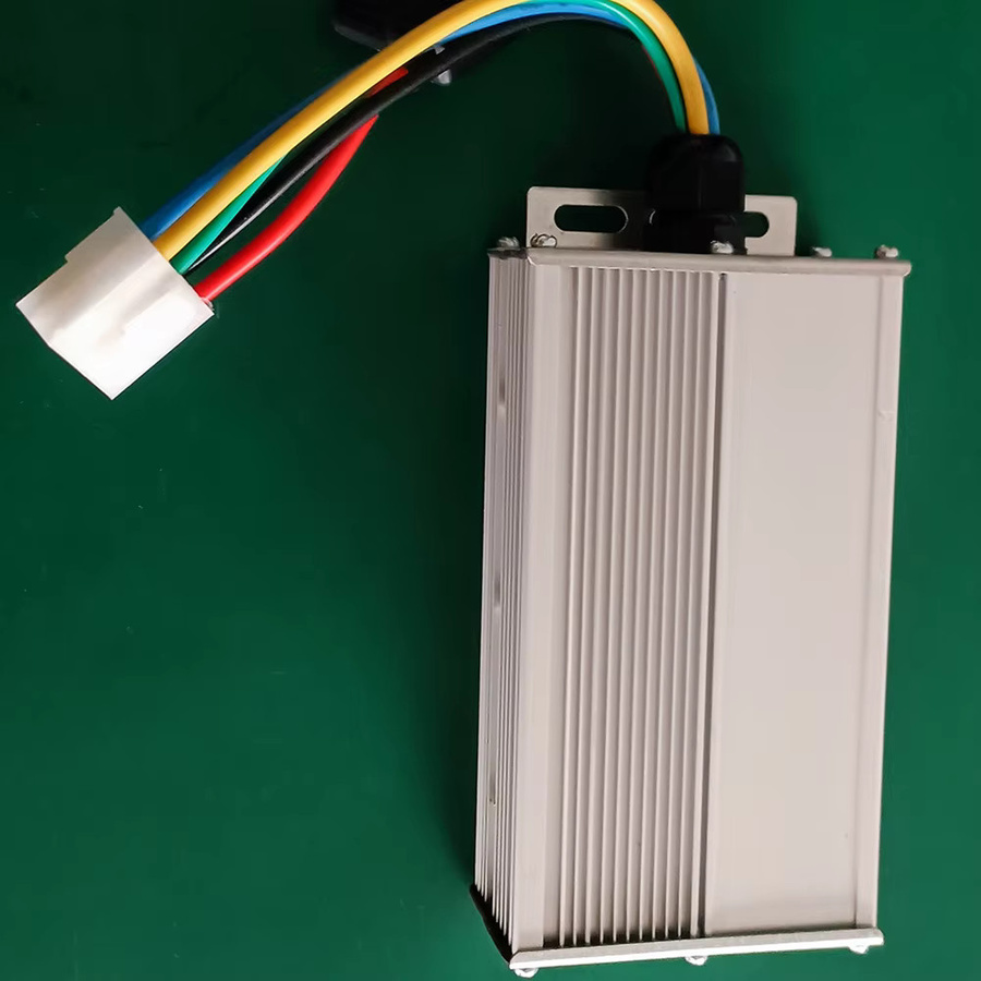 FOCAN eBike DC Spannungswandler Buck Converter Modul für 48V 60V 72V 84V 96V 120V zu 12V 30A in Silber - Bild 3
