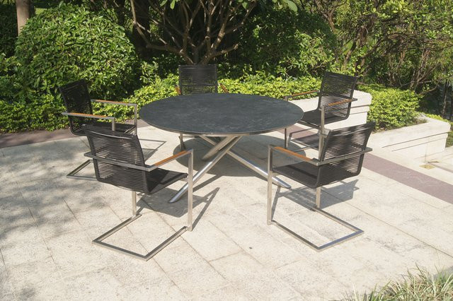 OUTFLEXX Garten-Essgruppe aus Edelstahl, Glaskeramik, Rope und Teak in Silber/Schwarz mit rundem Tisch Ø 150 cm und 6 Freischwingern - Bild 1
