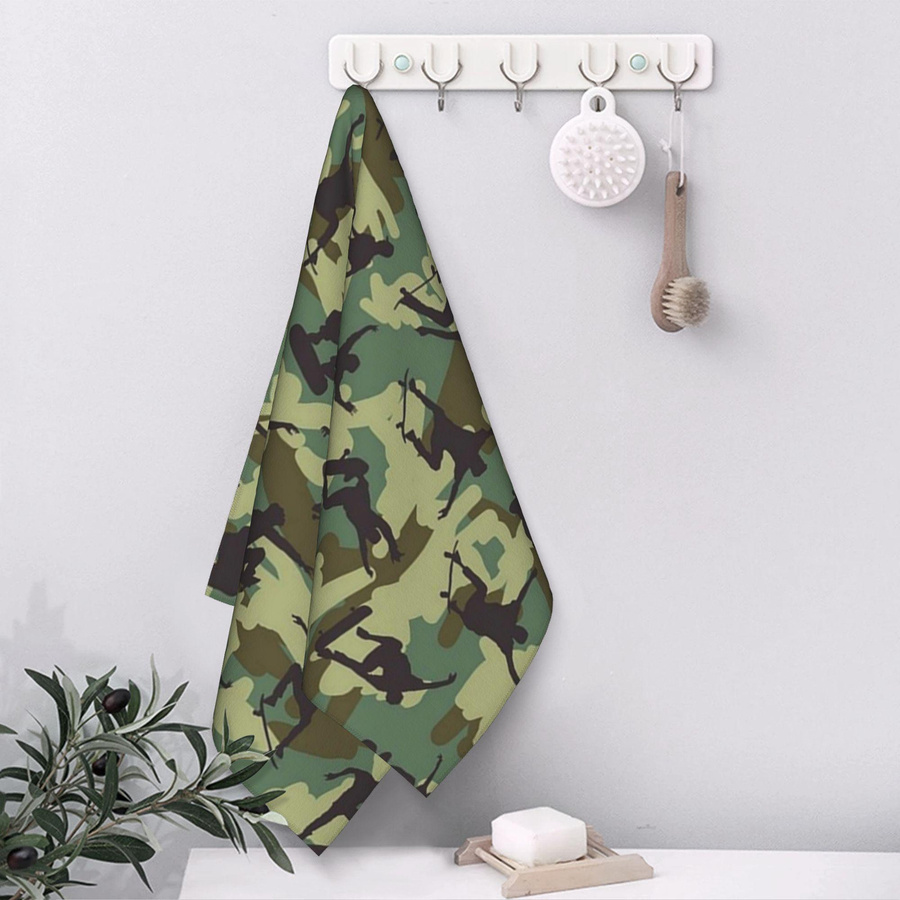 Creative Man Gesichtstuch Skater Camo Woodland aus Baumwolle, schnelltrocknend, B: 40 cm, H: 60 cm - Bild 2