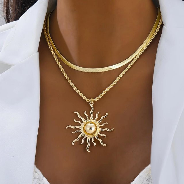 Doppelhalskette mit Sonnenflammenanhänger, gold, Unisex - Bild 1