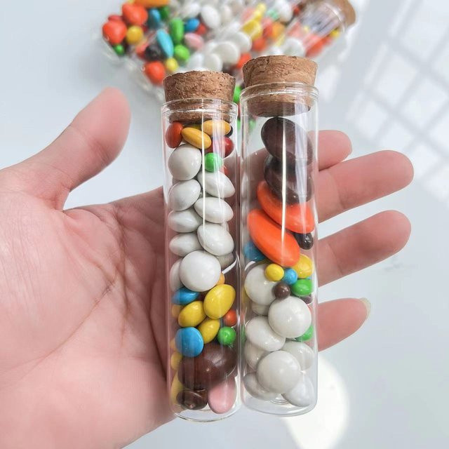LYGIL Reagenzglas aus Glas mit Korkverschluss in Transparent für Hochzeit und DIY-Geschenke, Höhe: 10 cm, Durchmesser: 2,5 cm - Bild 1
