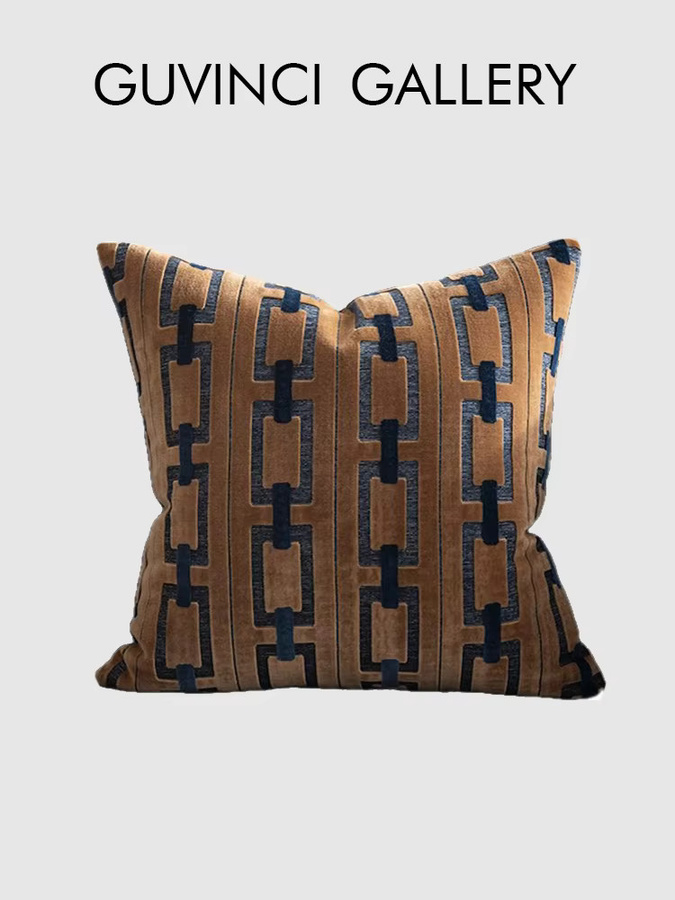 GUVINCI Samtkissenbezug mit geometrischem Kettenmuster in Braun, B/T/H: 45 x 45 x 45 cm - Bild 3