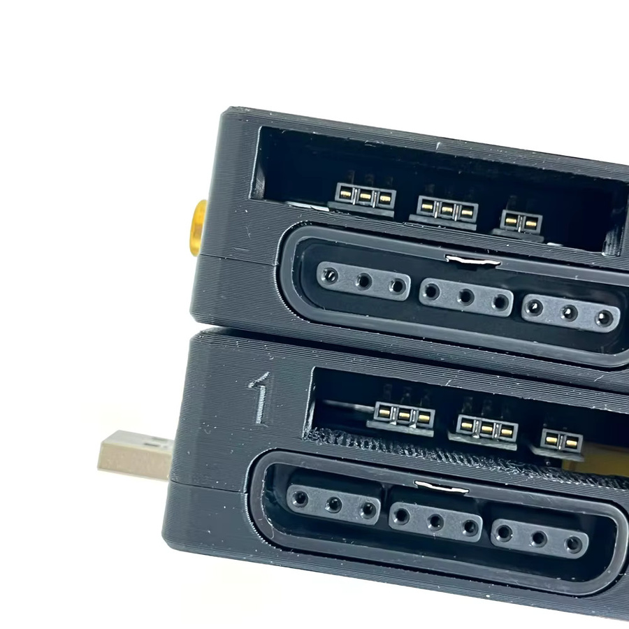 2er-Set SNAC-Adapter für PSX-Controller für MiSTer FPGA-System mit 2 Speicherkartensteckplätzen und 1 Light-Gun-Anschluss in Schwarz mit 3D-gedrucktem Gehäuse - Bild 2