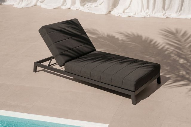 OUTFLEXX Bite Sonnenliege aus Aluminium in Anthrazit mit verstellbarer Rückenlehne und UV-beständigem Polyester, B/T: 205 x 90 cm - Bild 1