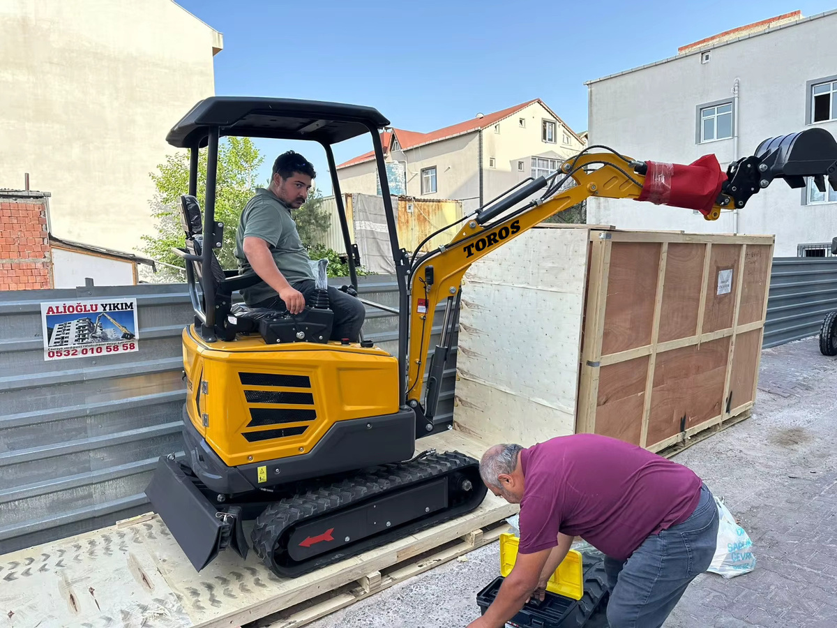TOROS Mini-Bagger 2 Tonnen mit Gummiketten und Kabine in Gelb - Bild 1
