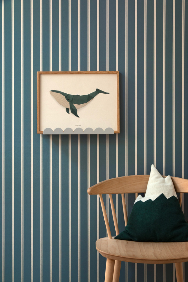 Studio Ditte Wallpaper Ribbon Lintjes Tapete Denim Blau Abstrakt Gestreift Vlies - Bild 1