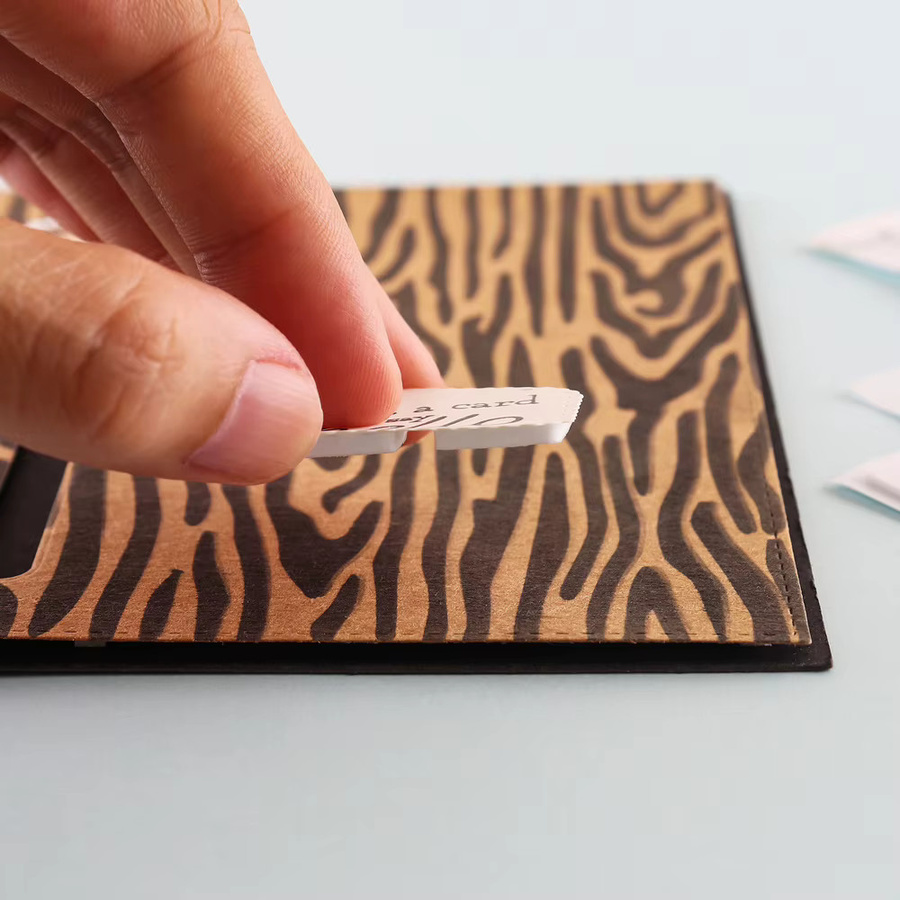 6er Set doppelseitige 3D-Schaumstoff-Quadrate in Schwarz und Weiß, 1–2 mm Dicke, selbstklebend für Bastelarbeiten und Kartenherstellung - Bild 3