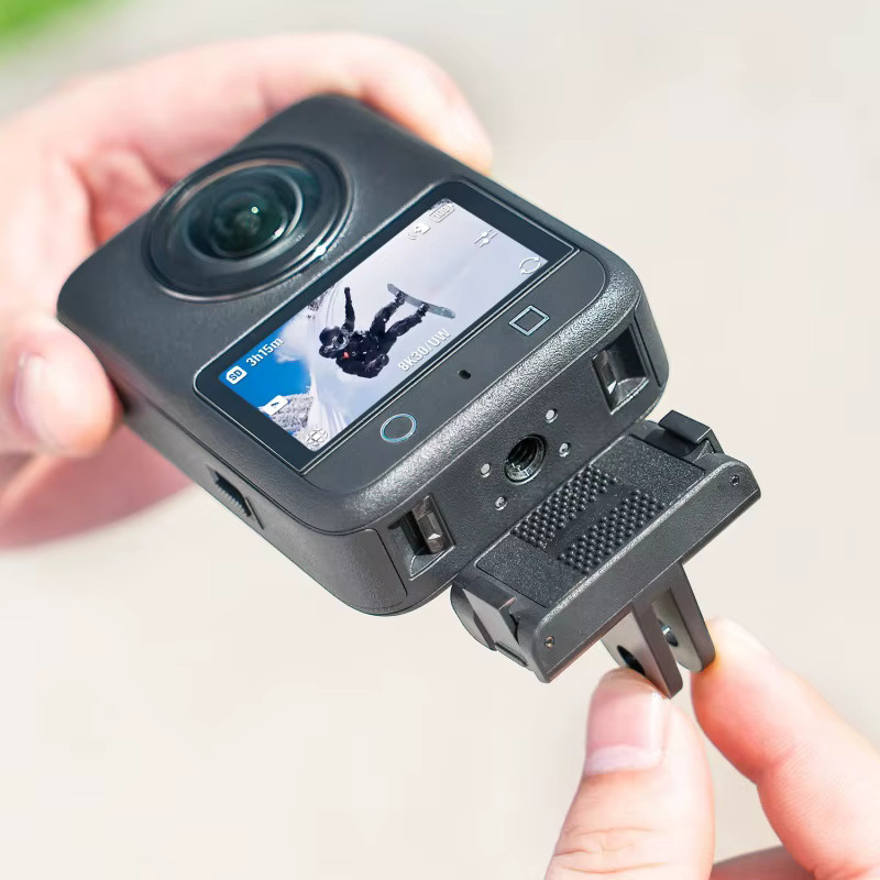 DJI Magnetischer Schnellwechseladapter mit Zwei-Klauen-System für DJI OSMO 360 und DJI Action 5 Pro, 4, 3 in Schwarz - Bild 2
