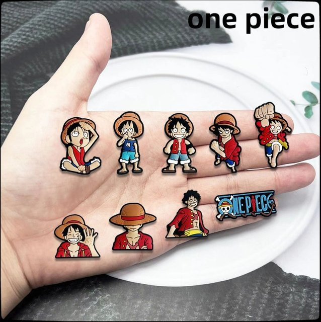 Bandai One Piece Crocs DIY Zubehör, Zoro dekorative Schnalle, Ruffy Zubehör, Schuh Blumen, Anime Zubehör - Bild 1