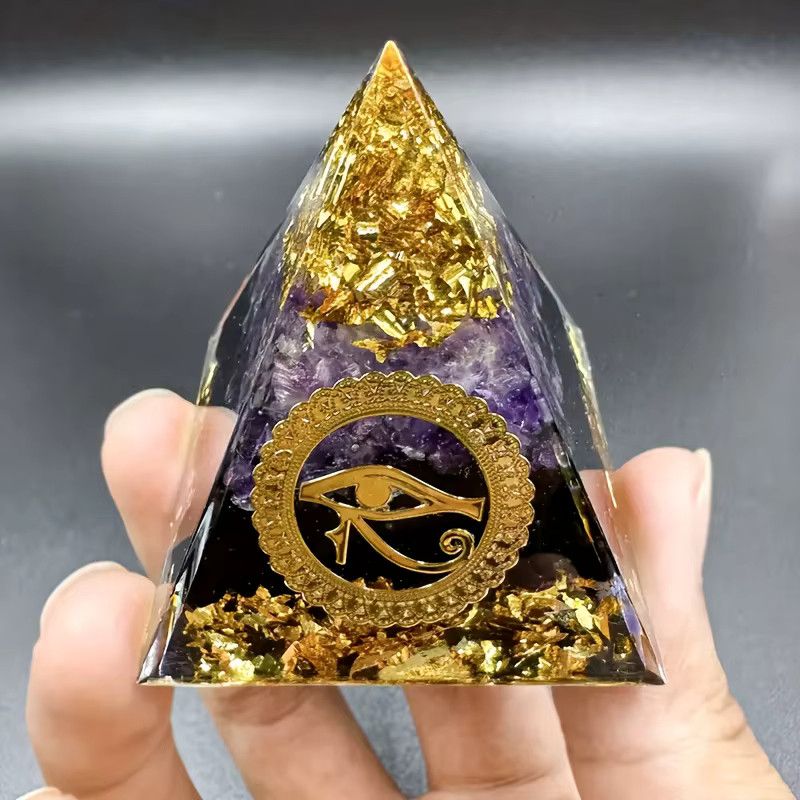 Dekorative Obsidian Kristallpyramide mit ägyptischem Augen-Motiv als Tischdekoration und Worry Stone - Bild 4