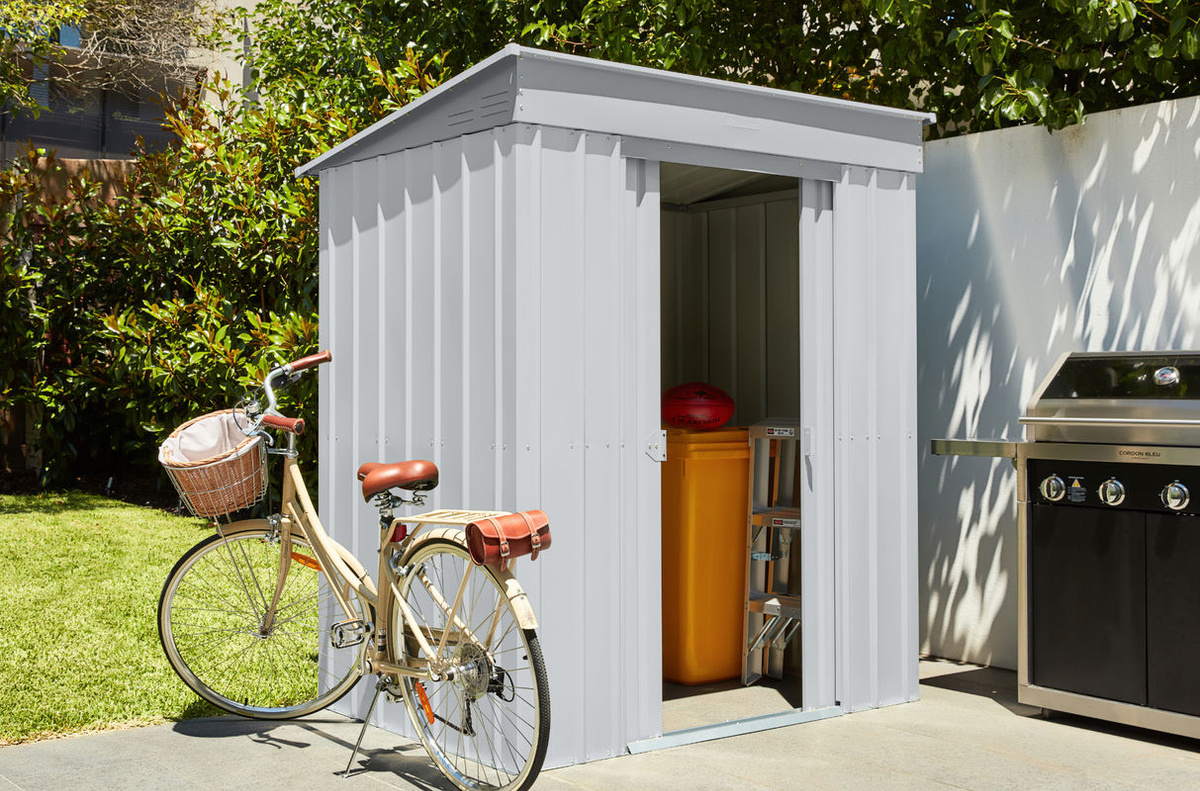 Globel Metall-Gerätehaus Skillion 64 mit Pultdach in Silber Metallic, B x T: 171 x 113 cm - Bild 2