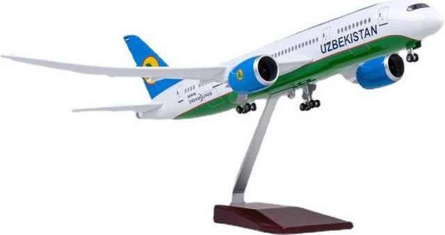 ZOCO B787 Uzbekistan Fluggesellschaft, Modellflugzeug, Harz, mit Licht und Rädern - Bild 1