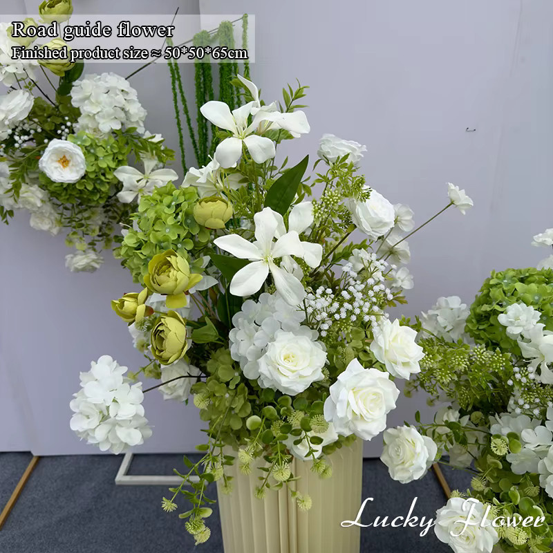 Lucky Flower Künstliche Blumenreihe in Weiß und Grün für deine Hochzeitsdekoration als hängendes Blumenarrangement - Bild 2