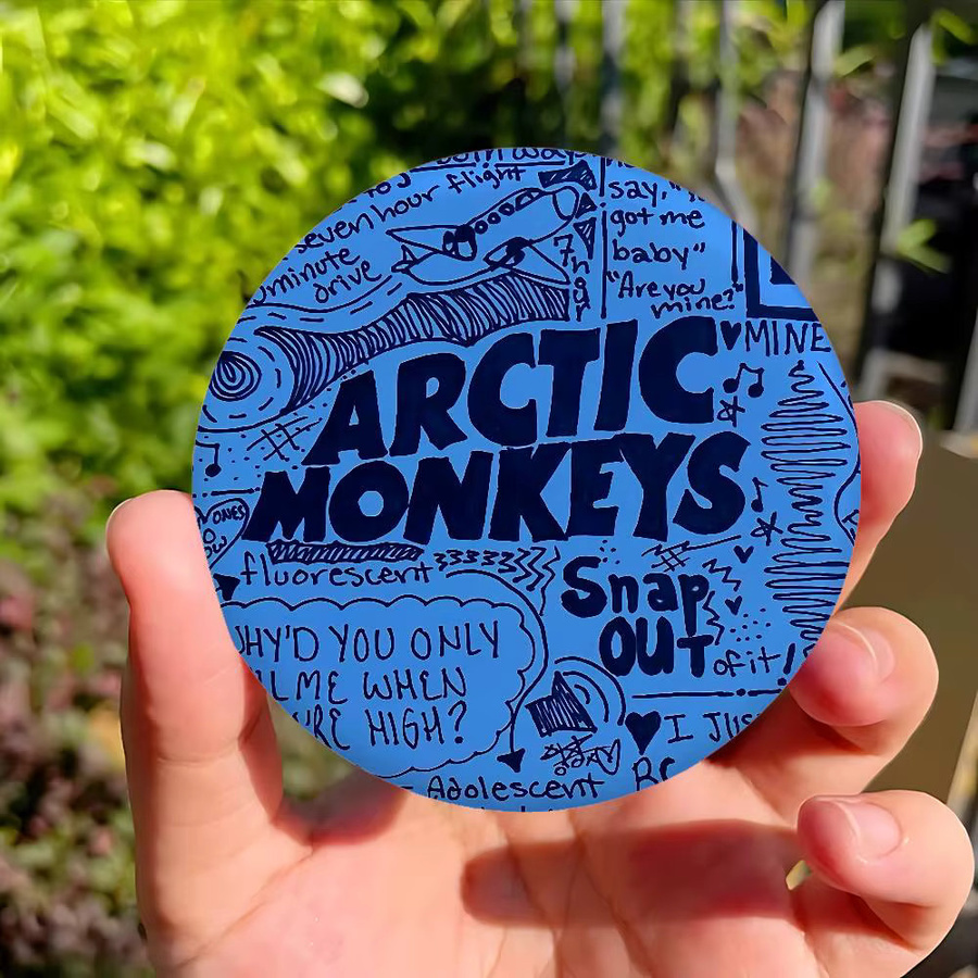 Brosche A-Arctic M-Monkeys Band Abzeichen, Acryl, Cartoon, Rund - Bild 4