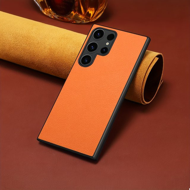 Luxuriöse Samsung Handyhülle aus Kunstleder mit mattem Finish in Grün für Samsung Galaxy S26 Ultra, S25 Plus, S24 und S23 - Bild 1