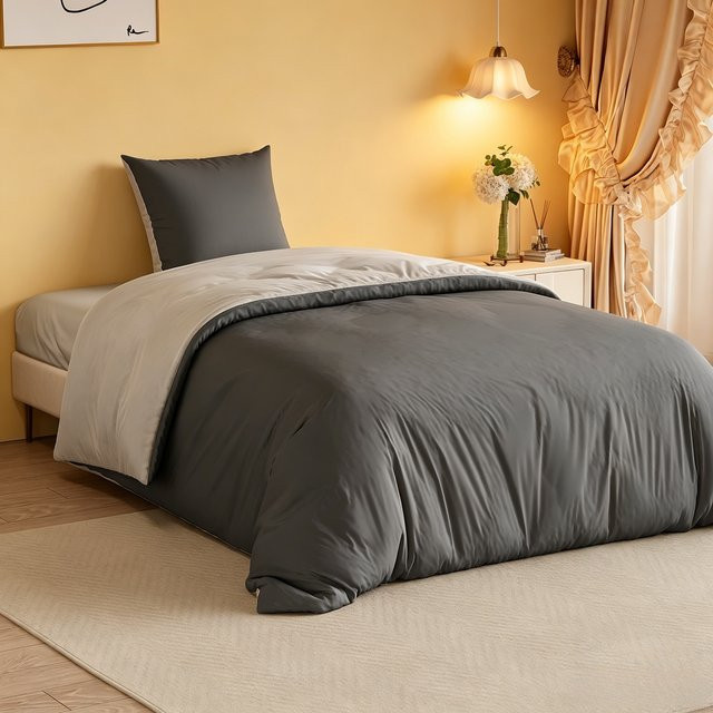 4-teiliges Bettwäsche-Set für 140 x 200 cm Bett, Bettbezug 140 x 210 cm, 2 Kissenbezüge 80 x 80 cm, modern und einfarbig in Grün, Weiß oder Grau - Bild 1