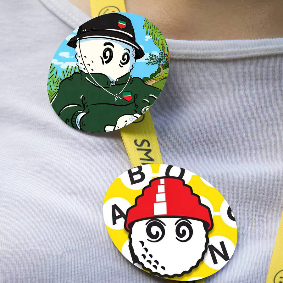 Bilibili Cartoon-Avatar Anstecknadeln, runde Manga-Broschen aus Metall in Multicolour für Rucksäcke und Kleidung - Bild 3