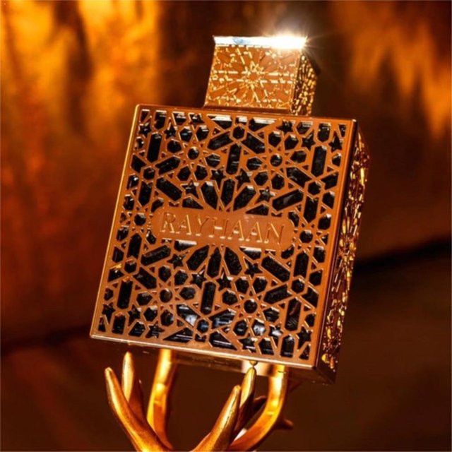 Rayhaan Crimson Eau de Parfum, Unisex, Würzig, Amber, Vanille, Zimt, Geranie - Bild 1