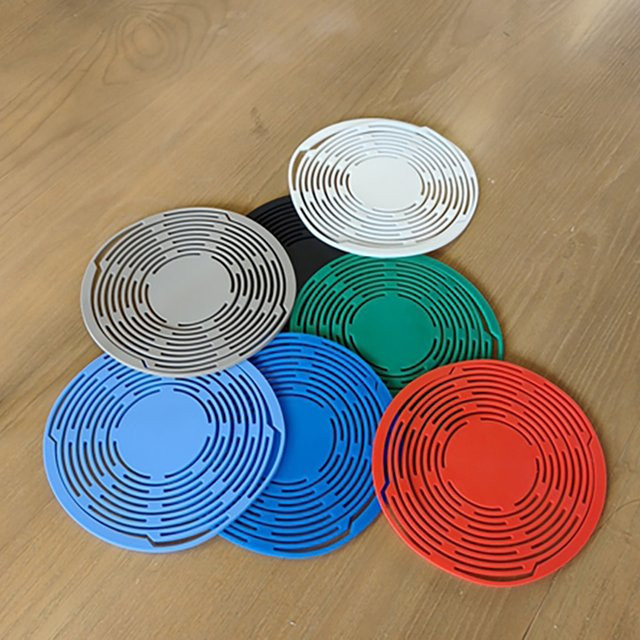 SongBean Waschbare Silikon-Weinflaschentasche in Weiß und Multicolour, wiederverwendbare Wasserflaschentasche und Tassenunterlage als Weinflaschen-Netzkorb für dein Picknick - Bild 1