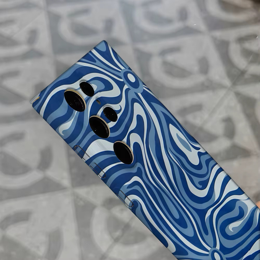 Stoßfeste Doppelschicht Handyhülle mit blau-weißem abstrakten Wirbel-Design für Samsung Galaxy S25 Ultra, S24 und S23 Ultra Plus - Bild 5