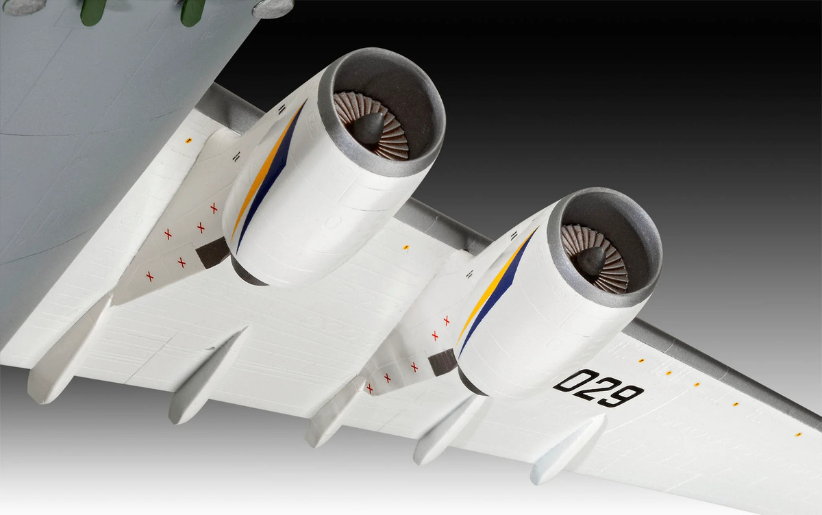 Revell Antonov AN-124 Ruslan, Modellbausatz, 1:144 - Bild 5