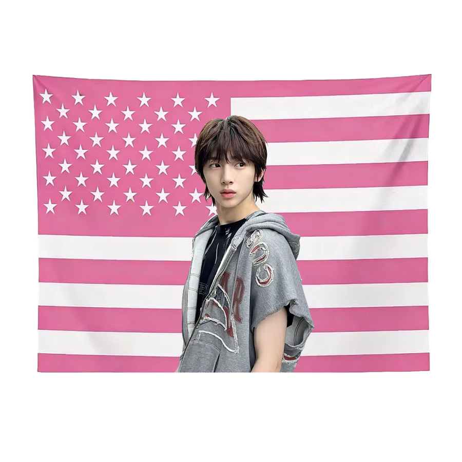 CORTIS JUHOON Wandteppich Rosa Amerikanische Flagge mit Sternen, K-Pop Idol Wandbehang aus Textil, Breite: 60 cm, Höhe: 40 cm - Bild 2