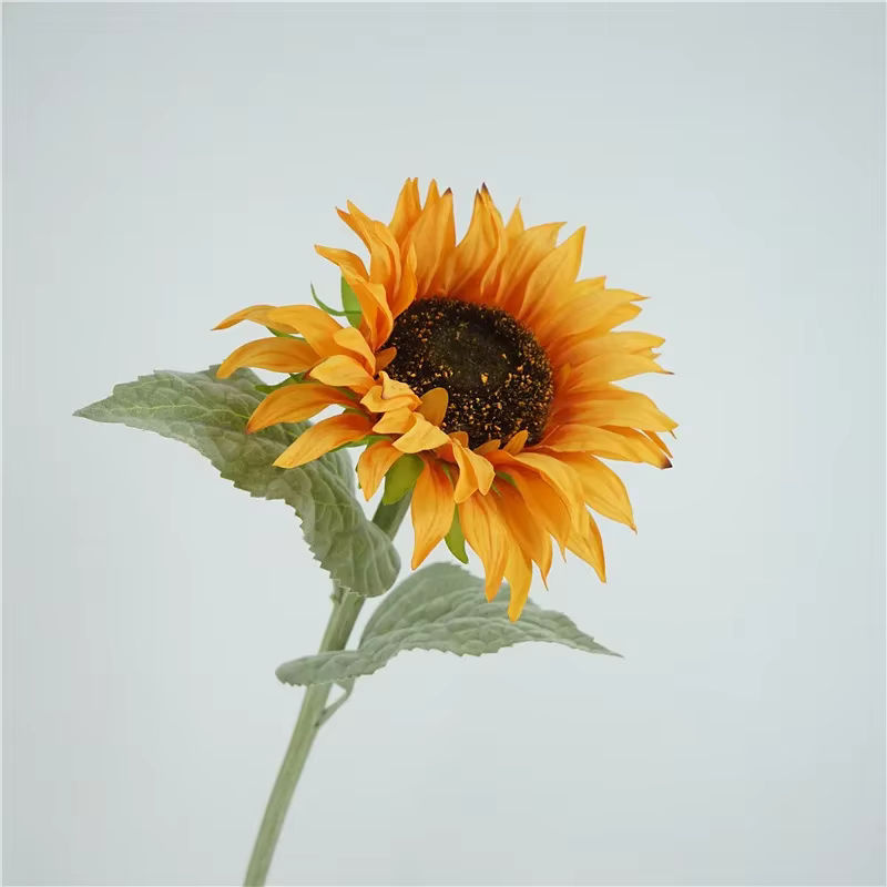 4 Stück LINANUO künstliche Sonnenblumen aus Latex in Gelb und Orange, Einzelstiel für Hochzeitsdekoration und Tischschmuck - Bild 3