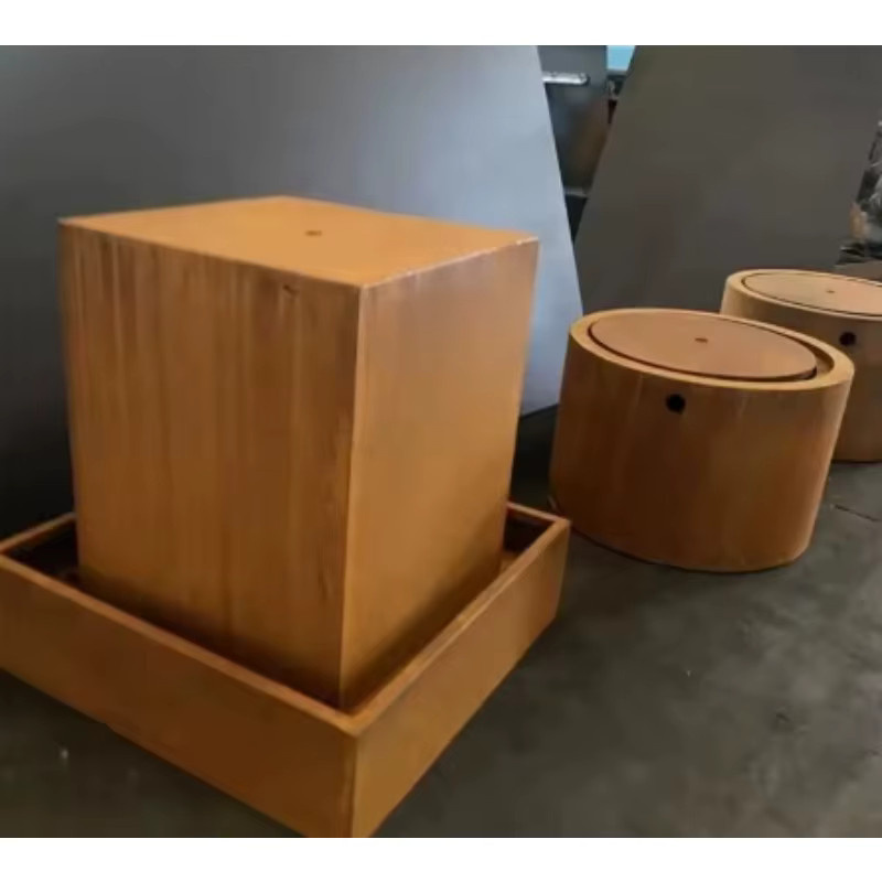 EXW Quadratischer Wassertisch-Brunnen aus Cortenstahl in Braun mit modernem geometrischem Design für Garten und Terrasse - Bild 3