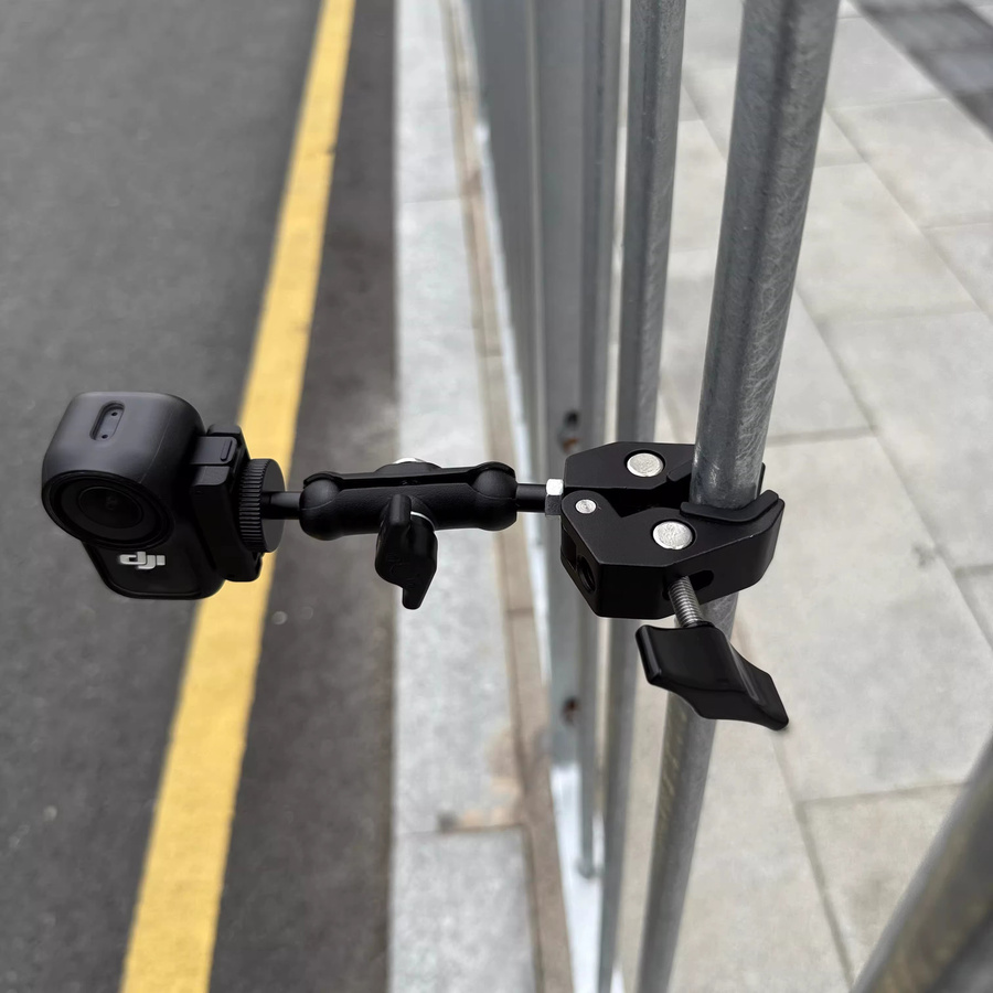 DJI Action Kamerahalterung für Motorradfahren mit 360-Grad-Gelenk und Metallklemme in Schwarz - Bild 2